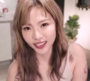 viral tante pirang tidak bisa menahan diri video lagi viral 2025 — 2025