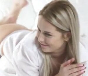 Worthy Watch: viral tante pacarku melayani dikamar (Jebres)