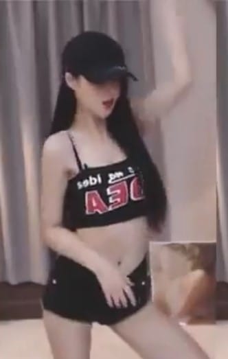 Chill Time with video Viral social media gadis paras cantik joget (2025)