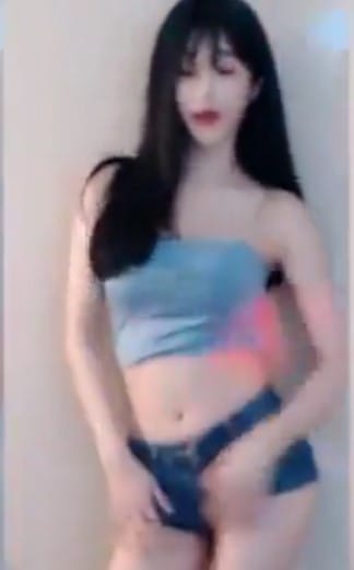 video viral live tiktok gadis tengtop biru jangan lepas